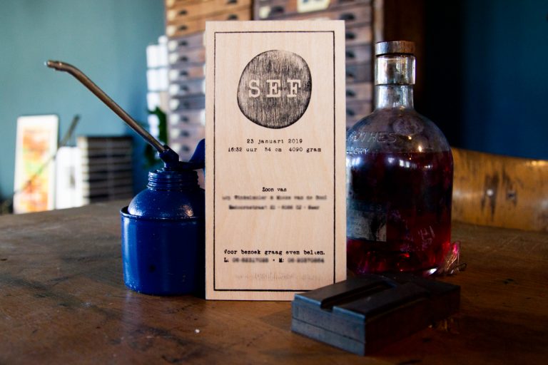 Hout bedrukken met een stempel