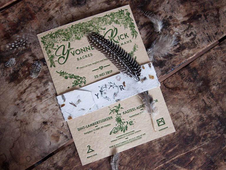 Letterpress trouwkaart op zelfgemaakt papier