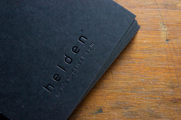 Zwarte foliedruk op zwart Colorplan Ebony Black papier