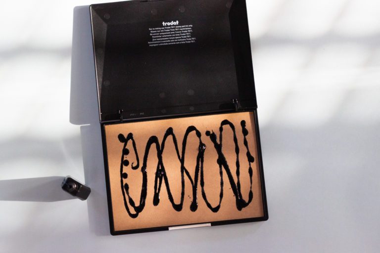 Stempelkussen navullen reserve stempelinkt