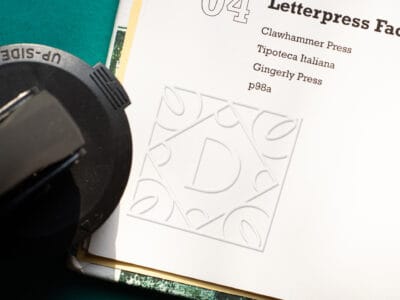 reliefstempel monogram preeg initialen