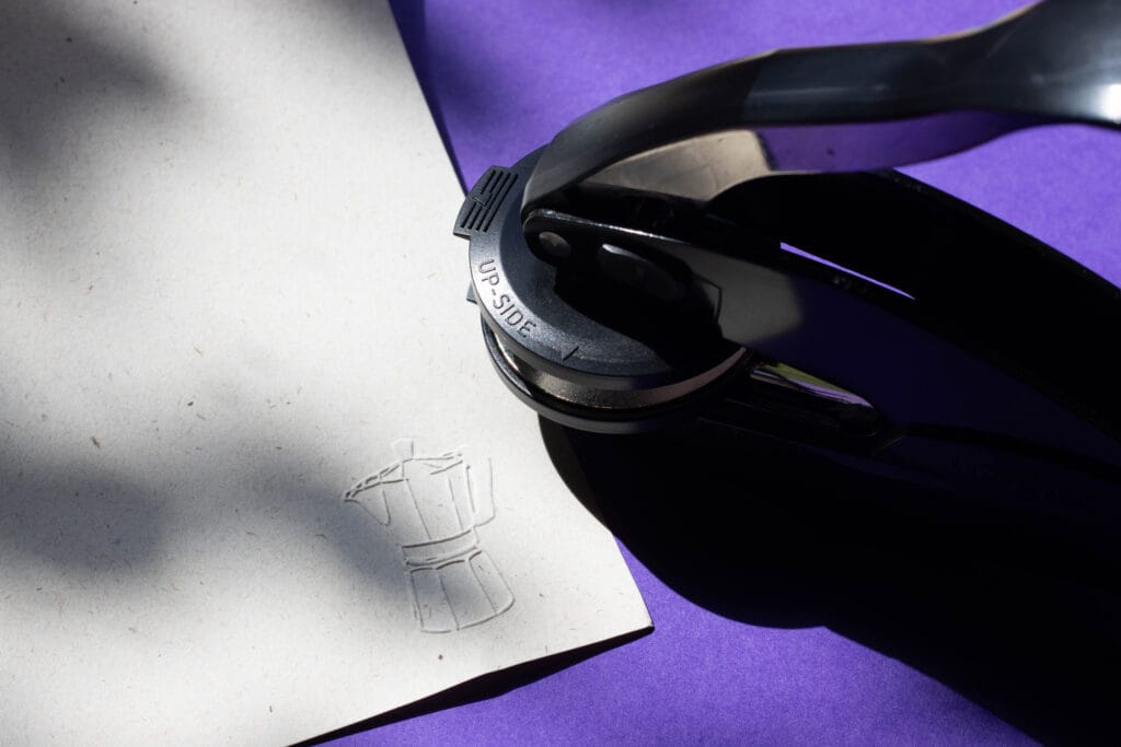 reliefstempel bestellen preegstempel laten maken eigen ontwerp stempeldeal 4